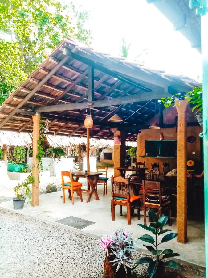 Lazy Monkey Sri Lanka Hostel Dickwella Exterior photo